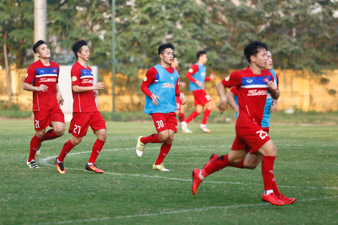 U23 rèn quân, huấn luyện viên nội ngồi 'soi' thầy ngoại Park Hang-seo ảnh 7