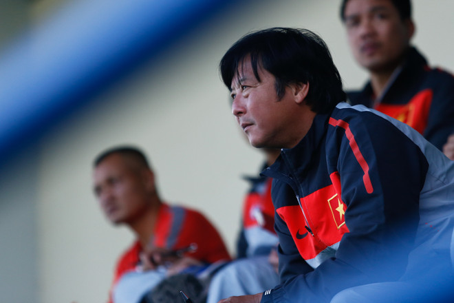 U23 rèn quân, huấn luyện viên nội ngồi 'soi' thầy ngoại Park Hang-seo ảnh 2