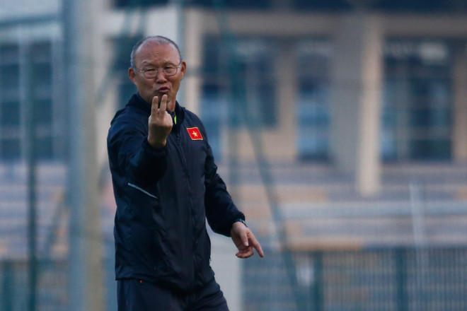 U23 tập đối kháng, thầy Hàn Quốc nhắc Công Phượng xử lý bóng rườm rà ảnh 3