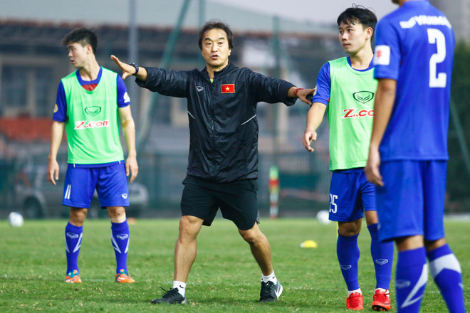 U23 tập đối kháng, thầy Hàn Quốc nhắc Công Phượng xử lý bóng rườm rà ảnh 5