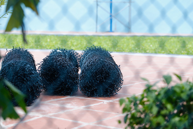 [Photo] Cận cảnh bể bơi dưới cột điện cao thế 110 kV ở Quốc Oai ảnh 5