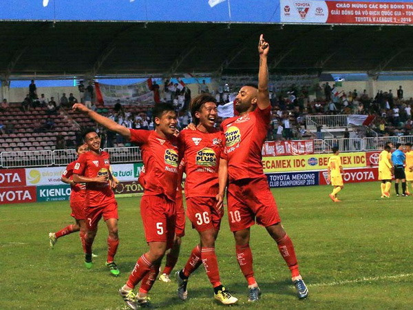 Hải Phòng sẽ gửi khiếu nại trọng tài lên VPF trong hôm nay ảnh 1