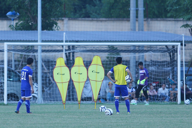 Công Phượng, Văn Quyết là những chân sút phạt của tuyển Việt Nam ảnh 2