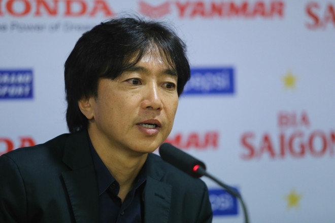 HLV Miura ca ngợi Công Vinh, gửi lời thách thức tới Thái Lan ảnh 1