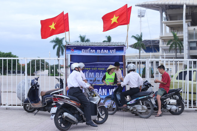 Người hâm mộ thờ ơ với vé xem các trận Việt Nam gặp Iraq và Thái Lan ảnh 2
