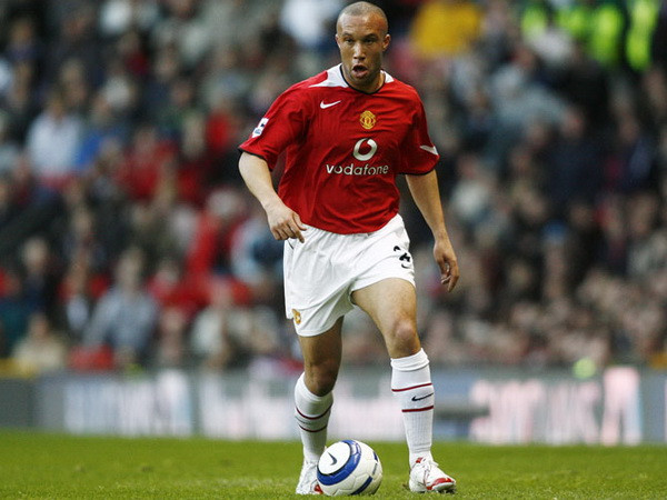 Xem Manchester United và giao lưu cùng Mikael Silvestre ở Việt Nam ảnh 1