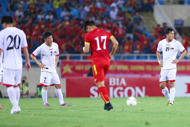 [Photo] Công Phượng buồn bã nhìn tuyển Việt Nam cầm hòa Triều Tiên ảnh 12