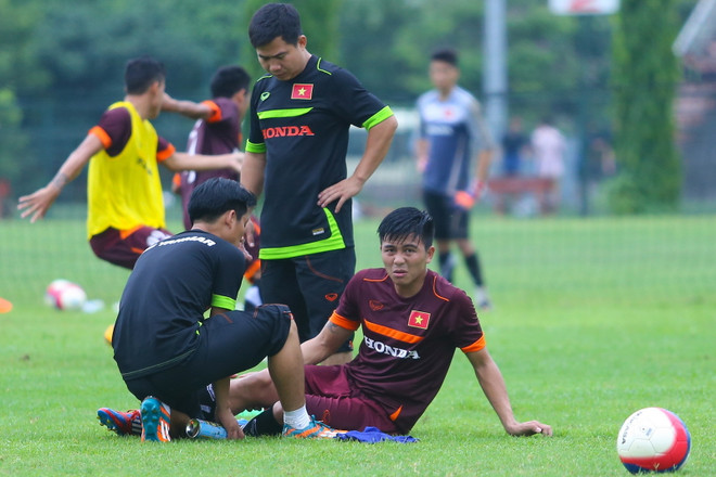 Nối gót Tuấn Anh, Duy Mạnh, Hùng “xà ngang” cũng dính chấn thương ảnh 1