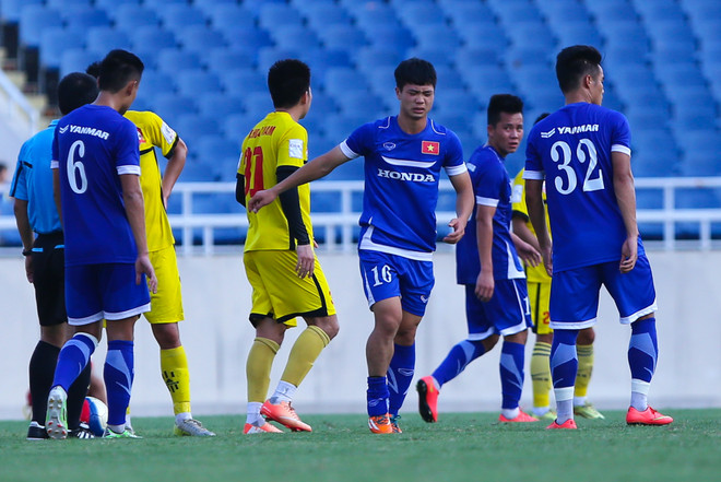 [Photo] Công Phượng và Văn Toàn “nhảy múa” trước hàng thủ Hải Phòng ảnh 5