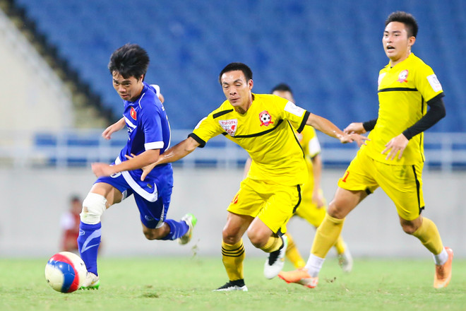 [Photo] Công Phượng và Văn Toàn “nhảy múa” trước hàng thủ Hải Phòng ảnh 12