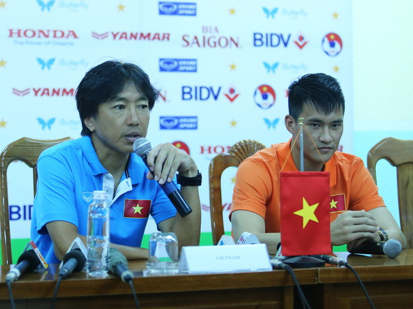 HLV Miura chưa chắc để Công Phượng và Công Vinh đá chính ảnh 1