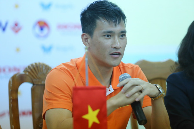 Công Vinh: "Chúng ta nên công bằng hơn với các cầu thủ tấn công" ảnh 1