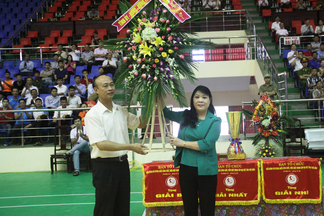 Khai mạc giải bóng đá futsal Thái Bình tranh cúp Đại Việt 2015 ảnh 11