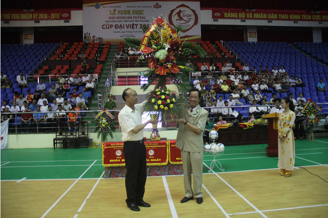 Khai mạc giải bóng đá futsal Thái Bình tranh cúp Đại Việt 2015 ảnh 10
