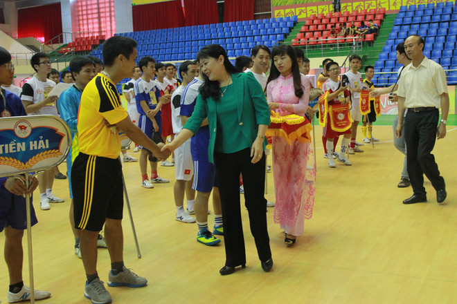 Khai mạc giải bóng đá futsal Thái Bình tranh cúp Đại Việt 2015 ảnh 3