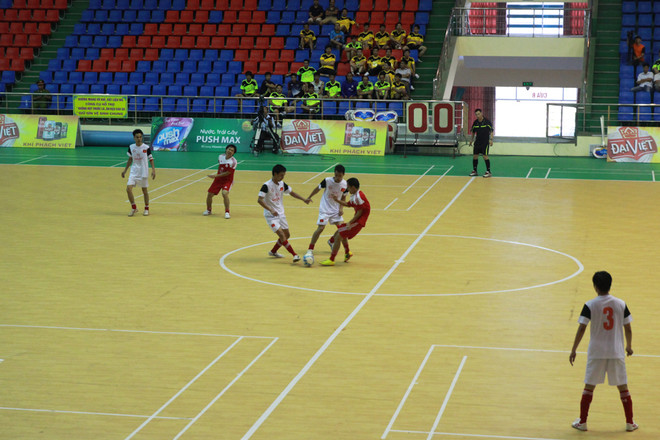 Khai mạc giải bóng đá futsal Thái Bình tranh cúp Đại Việt 2015 ảnh 12