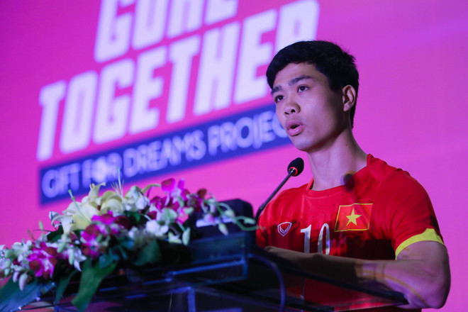 Công Phượng: Chúng tôi ý thức được trách nhiệm của U23 Việt Nam ảnh 1