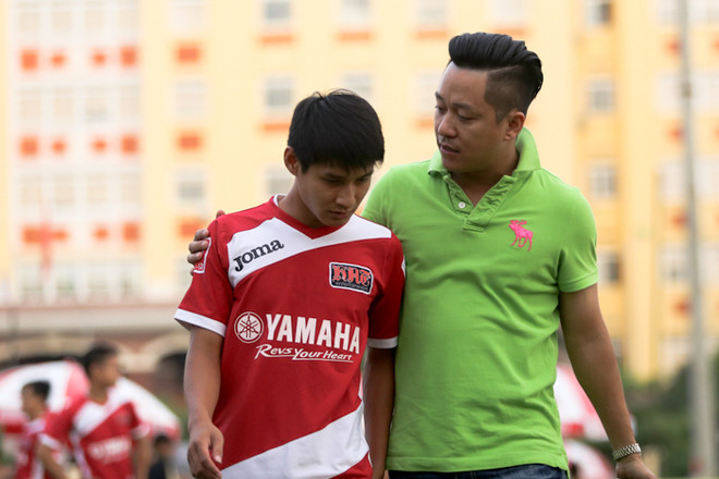 Đội của Quốc Vượng đè bẹp đương kim vô địch giải ‘phủi’ ảnh 2