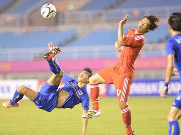 ASIAD 17: Olympic Trung Quốc thảm bại trước Thái Lan của Kiatisak ảnh 1