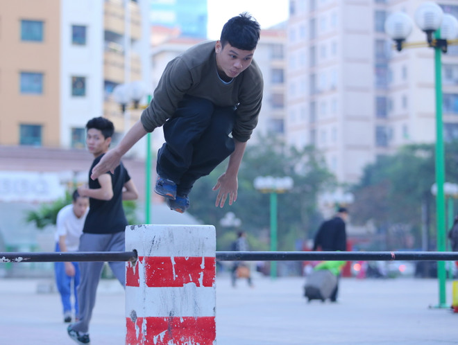 Parkour Việt Nam: Bước chân tự do của những vũ công đường phố ảnh 1