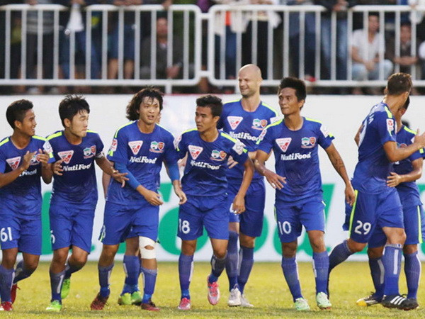 Bốn ngôi sao U19 Việt Nam tỏa sáng ở vòng 1 V-League 2015 ảnh 1