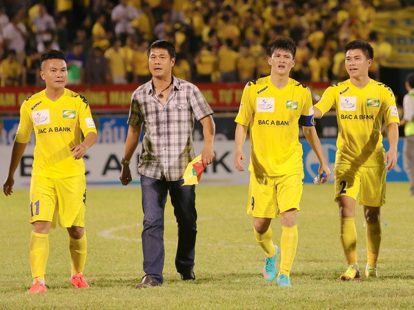 Không còn Công Vinh và Hữu Thắng, Sông Lam Nghệ An đại bại ảnh 1