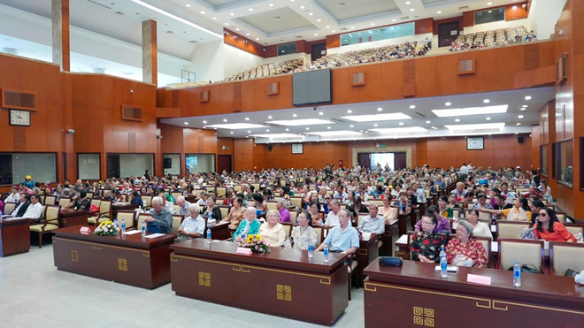 Vinamilk cam kết chăm sóc sức khỏe 1 triệu bệnh nhân và người cao tuổi ảnh 1