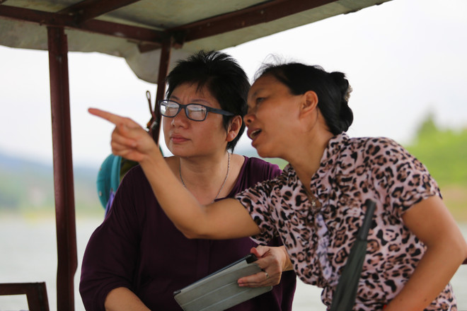 Để có "con đường đến với cái chữ" giữa lòng hồ Cấm Sơn ảnh 6