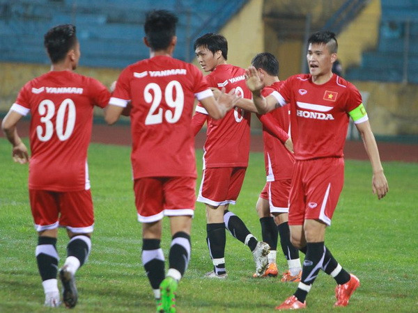 Tuyển Việt Nam đại thắng, Công Vinh lập hat-trick ảnh 1