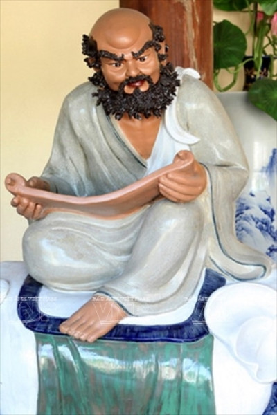 Độc đáo các bộ tượng gốm sứ của làng nghề Bát Tràng ảnh 13