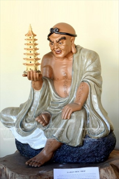 Độc đáo các bộ tượng gốm sứ của làng nghề Bát Tràng ảnh 12