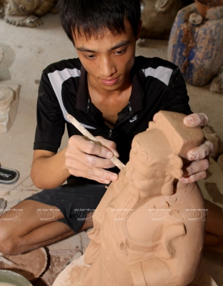 Độc đáo các bộ tượng gốm sứ của làng nghề Bát Tràng ảnh 5