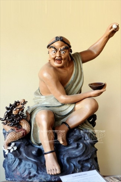 Độc đáo các bộ tượng gốm sứ của làng nghề Bát Tràng ảnh 14