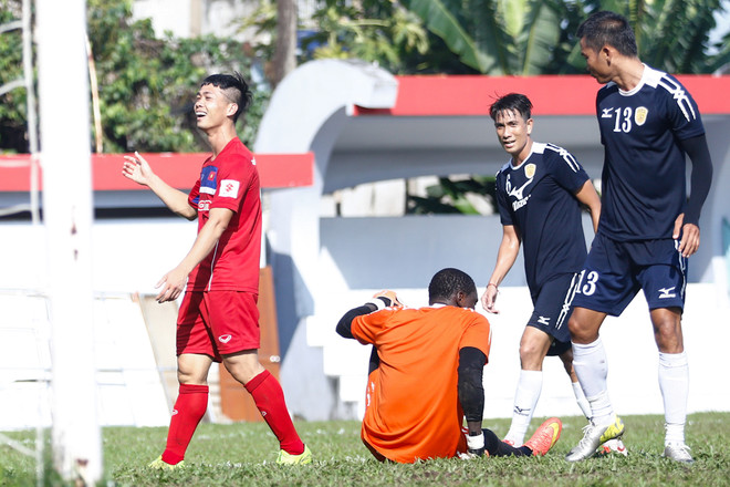 Công Phượng sửa sai cho Tuấn Anh, tuyển Việt Nam hơn người vẫn thua ảnh 4