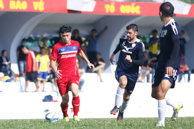 Công Phượng sửa sai cho Tuấn Anh, tuyển Việt Nam hơn người vẫn thua ảnh 8