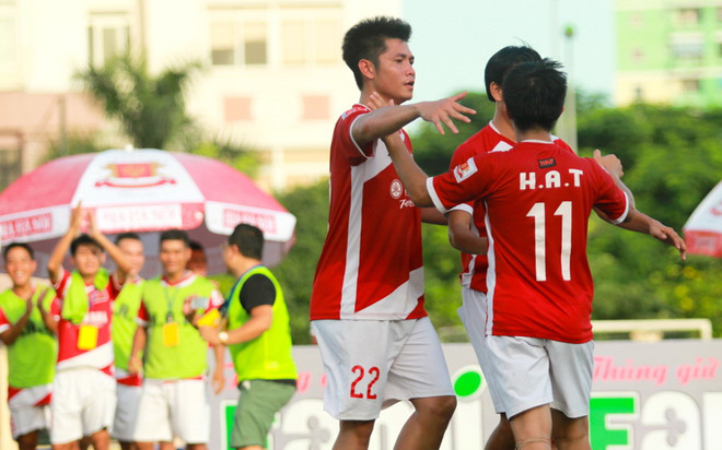 Tuấn Hưng nghỉ đá, đội H.A.T thắng tưng bừng trước FC Triều Khúc ảnh 1