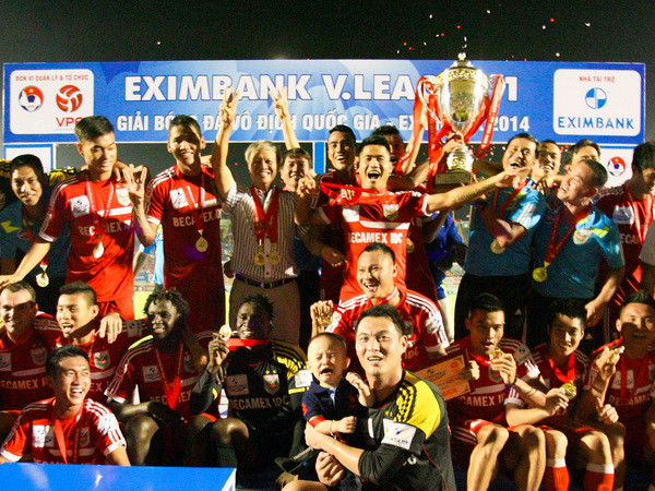 Bình Dương “sòng phẳng” trong ngày đăng quang V-League ảnh 1