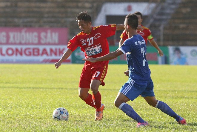 [Photo] Hải Phòng nâng cao Cúp quốc gia, Dylan Kerr ôm siết Minh Châu ảnh 5