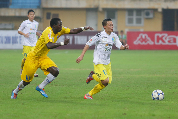 "Người nhện" Hồng Sơn không thể giúp Hà Nội T&T có 3 điểm ảnh 2