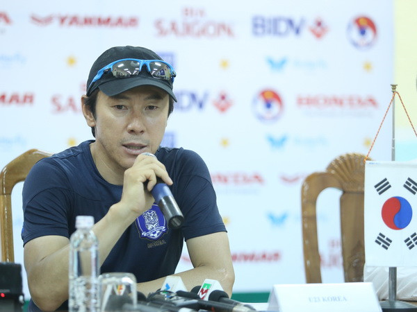 "Mourinho Hàn Quốc" không hề biết HLV Toshiya Miura là ai ảnh 1