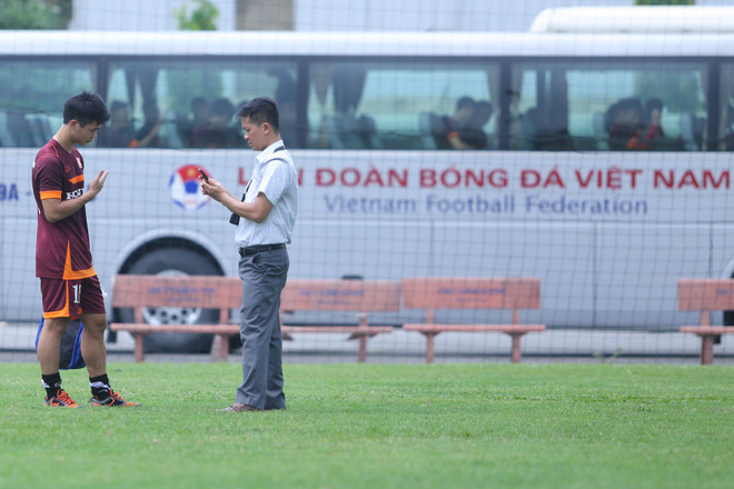 Công Phượng xin trốn báo chí, Phi Sơn giải vây cho đàn em ảnh 6