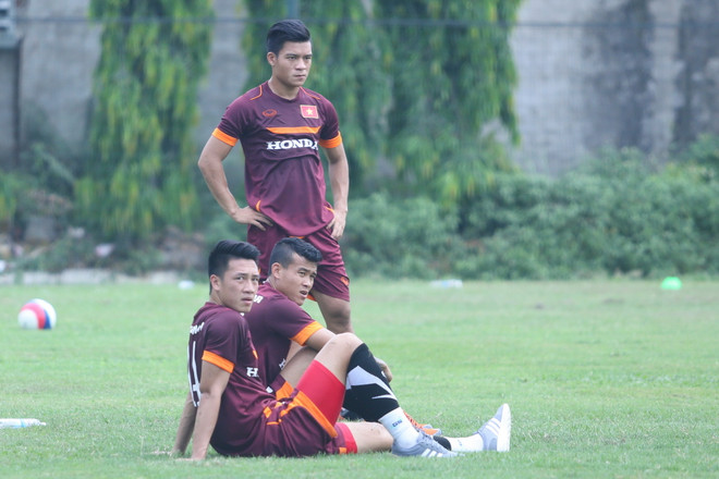 Quả bóng Vàng Việt Nam bị đau ở buổi tập đầu tiên với tuyển quốc gia ảnh 2
