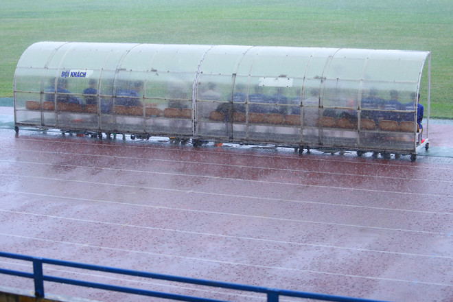 Công Phượng chấn thương cổ, HAGL quyết tâm trong mưa bão ảnh 5