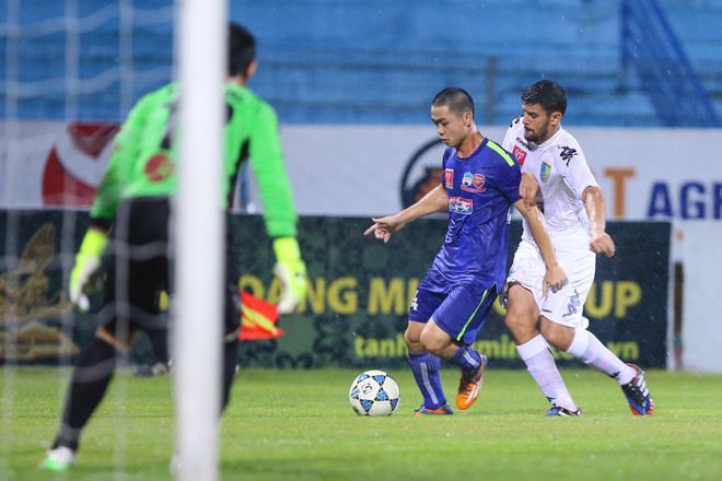 “Siêu nhân” Công Phượng dính chấn thương, chủ động xin thay người ảnh 3