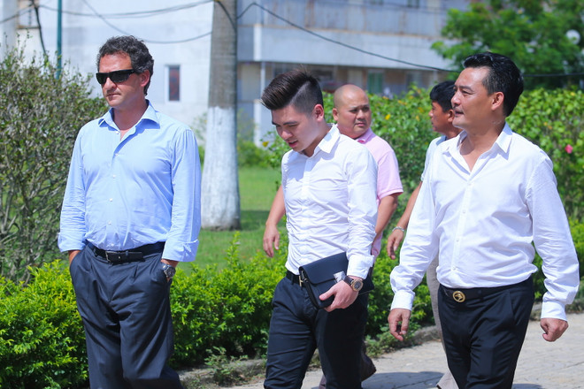 Đại diện của Manchester City khảo sát chuyến đầu tiên tại Hà Nội ảnh 1