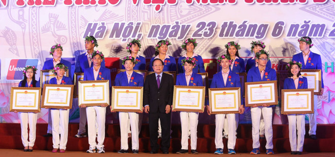 Ánh Viên, Hà Thanh vinh dự nhận Huân chương Lao động hạng Nhì ảnh 6