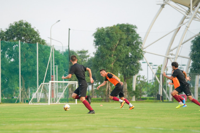 Giám đốc Học viện bóng đá FK Sarajevo bất ngờ vì sự hiện đại của PVF ảnh 9