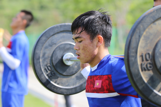 Phan Thanh Hậu trở lại tập luyện, có hy vọng dự U20 World Cup ảnh 7