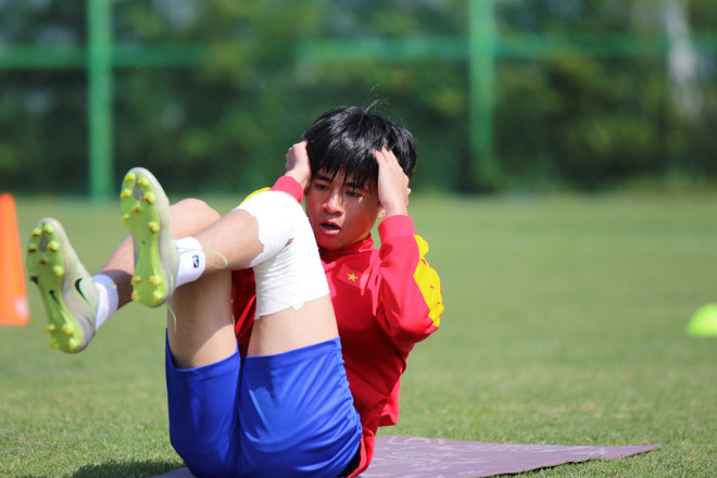 Phan Thanh Hậu trở lại tập luyện, có hy vọng dự U20 World Cup ảnh 2