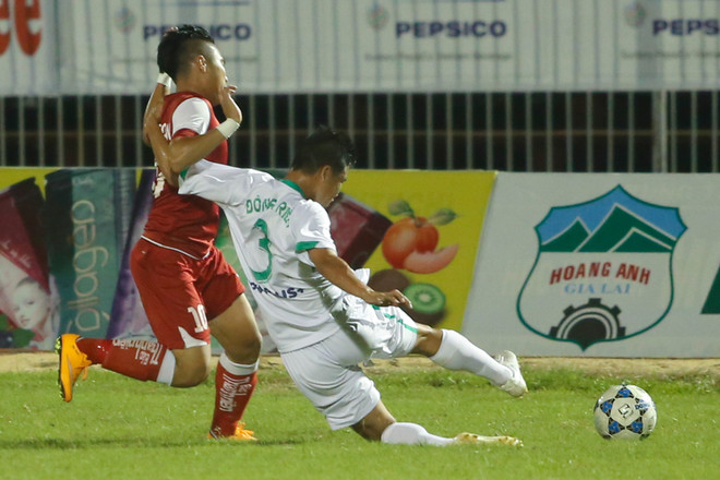 [Photo] Vượt qua đá xấu, U19 HAGL JMG thắng xứng đáng U21 ảnh 9